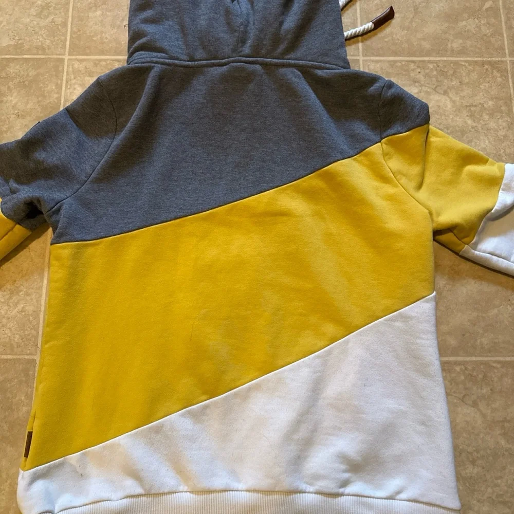 Wanakome Xander cowl neck color block hoodie - Picture 12 of 12